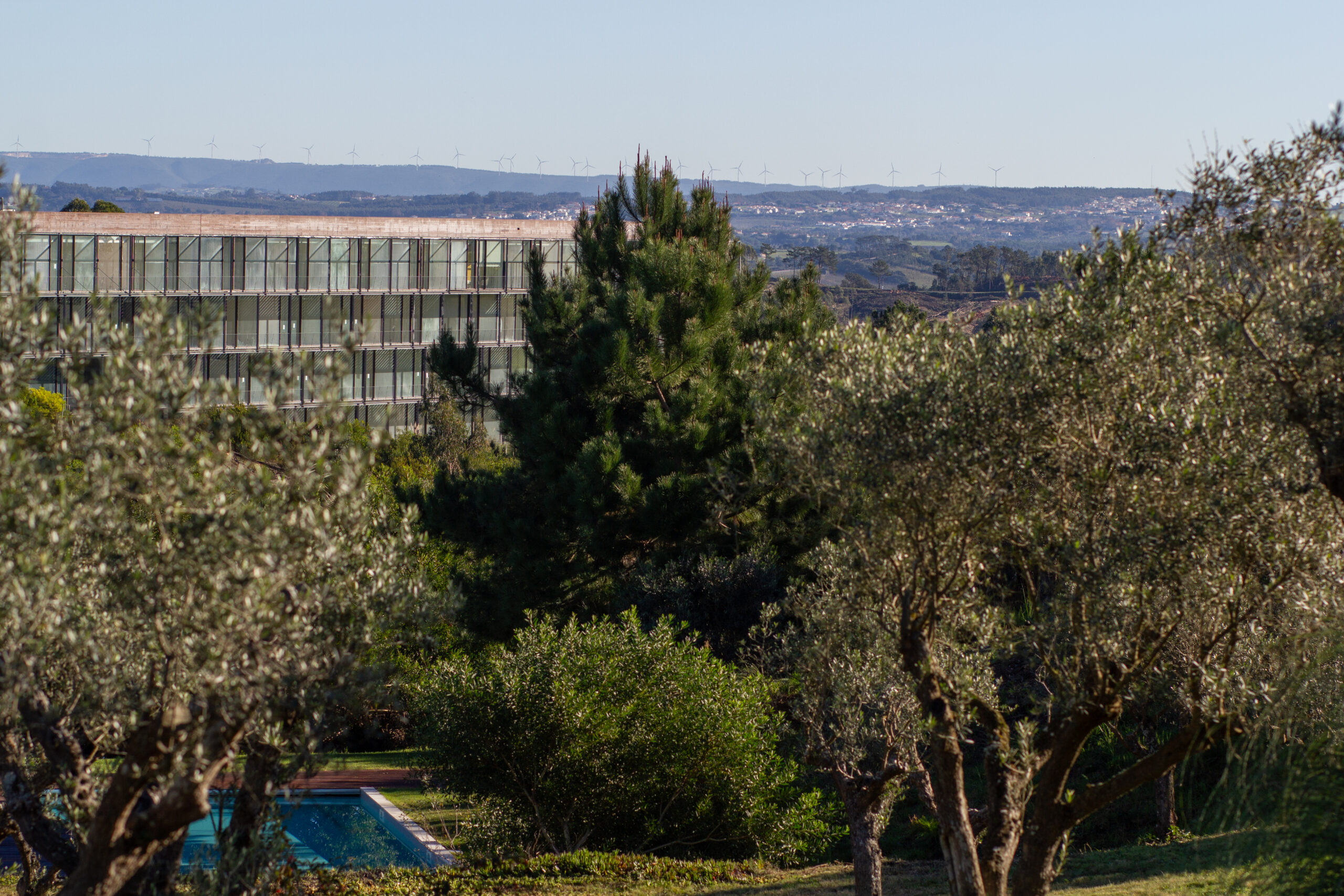 O Hotel Inacabado de Souto de Moura no Bom Sucesso