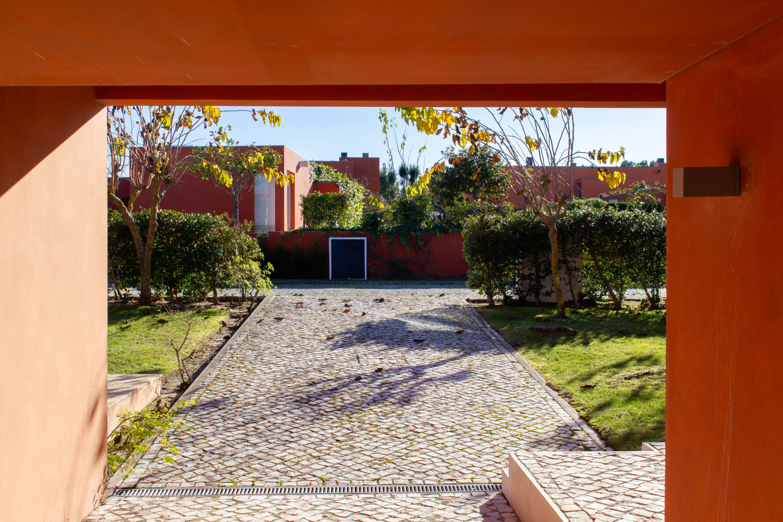 Menezes e Bastos’ 18 T3 Moradias em Banda no Bom Sucesso