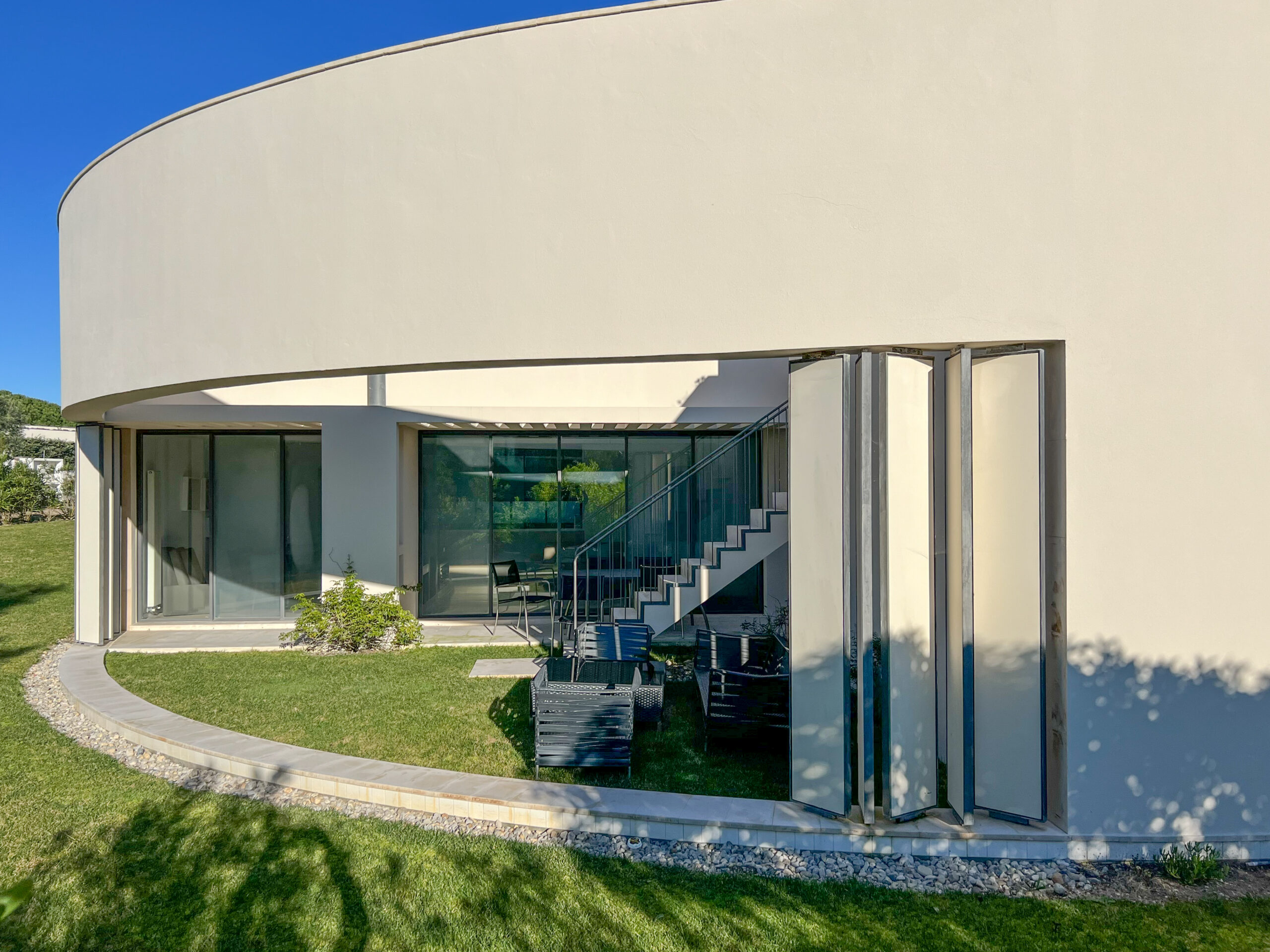 As 13 Casas Redondas de Dias e Vieira no Bom Sucesso